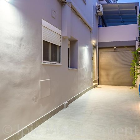 City Center Apartment With Rooftop Swimming Pool Ханья Экстерьер фото