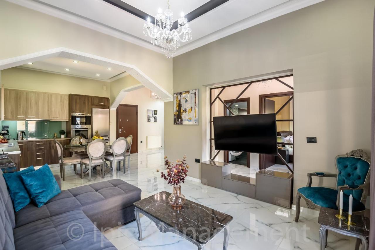 City Center Apartment With Rooftop Swimming Pool Ханья Экстерьер фото