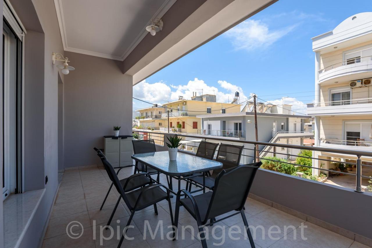 City Center Apartment With Rooftop Swimming Pool Ханья Экстерьер фото