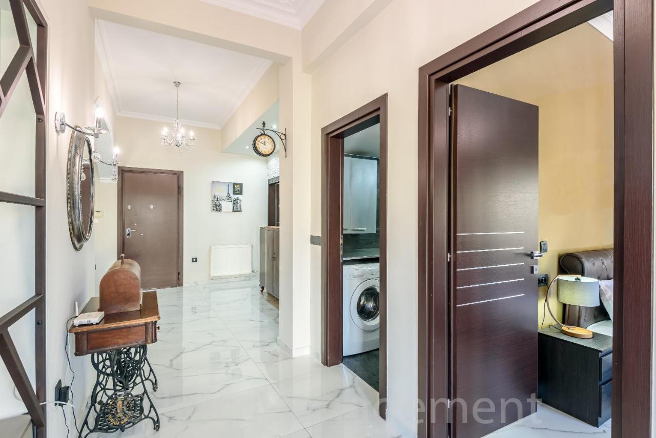 City Center Apartment With Rooftop Swimming Pool Ханья Экстерьер фото